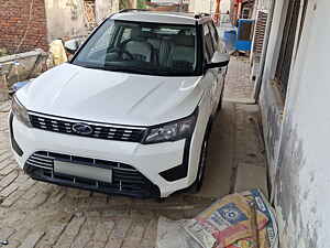 Second Hand महिंद्रा xuv300 1.5 w6 [2019-2020] in प्रतापगढ़ (उत्तर प्रदेश)