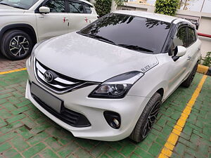 Second Hand Toyota Glanza V CVT in Delhi