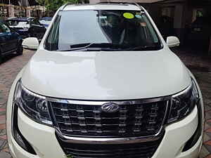 Second Hand महिंद्रा XUV500 w9 in मुंबई