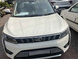 Second Hand महिंद्रा xuv300 1.5 w8 (o) [2019-2020] in भोपाल