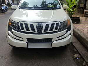 Second Hand महिंद्रा XUV500 w8 in कोलकाता