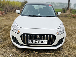 Second Hand Maruti Suzuki Swift VXi AMT in Hoshiarpur