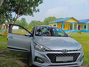 Second Hand Hyundai Elite i20 Sportz 1.2 in Jorabat