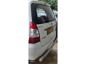 Second Hand Toyota Innova 2.5 G 8 STR BS-IV in Ahmedabad