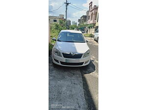 Second Hand Skoda Rapid 1.5 TDI CR Elegance AT in Nagpur