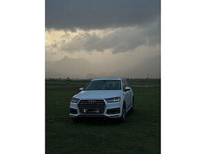 Second Hand Audi Q7 45 TDI Technology Pack in Coimbatore