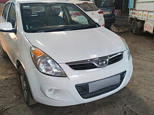 Second Hand Hyundai i20 Sportz 1.4 CRDI in Varanasi