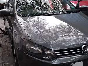 Second Hand Volkswagen Polo Highline1.2L (P) in Vadodara
