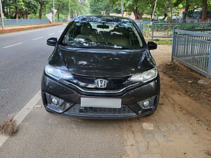 Second Hand Honda Jazz V Petrol in Patna