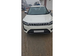 Second Hand மஹிந்திரா  xuv300 1.5 w6 [2019-2020] in கைத்தல்