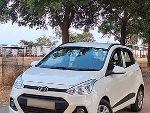 Second Hand Hyundai Grand i10 Sportz 1.1 CRDi [2013-2016] in Lalitpur