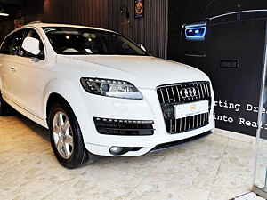 Second Hand ஆடி  Q7 3.0 டீடிஐ குவாட்ரோ பிரீமியம் ப்ளஸ் in டெல்லி