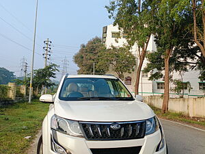 Second Hand Mahindra XUV500 W10 in Mysore