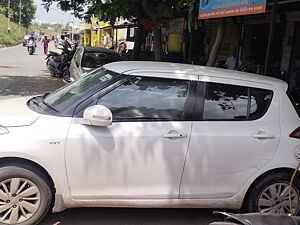 Second Hand Maruti Suzuki Swift ZXi in Patan