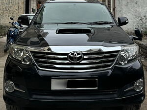 Second Hand Toyota Fortuner 4x2 AT in Ludhiana