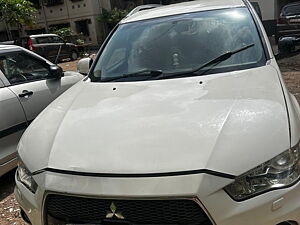 Second Hand Mitsubishi Outlander 2.4 MIVEC in Mumbai