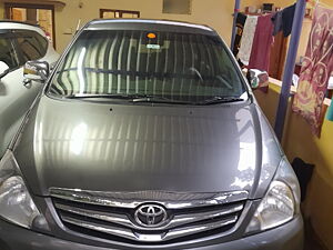 Second Hand Toyota Innova 2.5 GX 7 STR in Bangalore