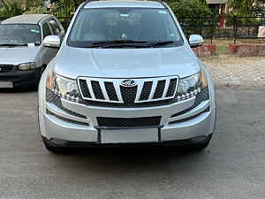 Second Hand महिंद्रा XUV500 w8 in चंडीगढ़