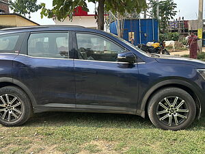 Second Hand Mahindra XUV700 AX 7 Petrol AT 7 STR [2021] in Durgapur