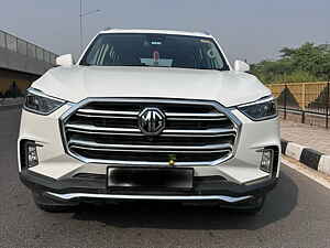 Second Hand एमजी ग्लॉस्टर सैवी 6 str 2.0 ट्विन टर्बो 4wd in दिल्ली