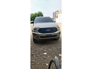 Second Hand Ford Endeavour Titanium Plus 2.0 4x4 AT in Ahmedabad