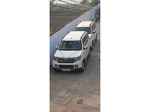 Second Hand Mahindra TUV300 T8 mHAWK100 in Bhopal