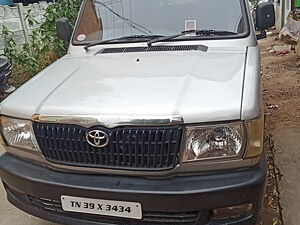 Second Hand Toyota Qualis FS B2 in Tiruppur