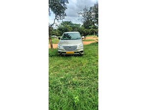 Second Hand Toyota Innova 2.5 G2 in Bangalore