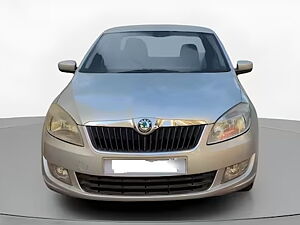 Second Hand Skoda Rapid Elegance 1.6 MPI MT [2011-2014] in Mumbai