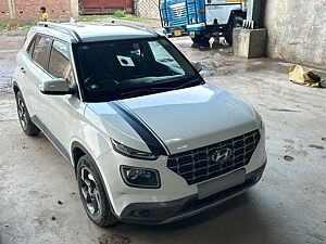 Second Hand Hyundai Venue SX 1.4 CRDi in Allahabad