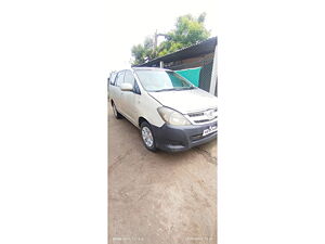 Second Hand Toyota Innova 2.0 G3 in Solapur