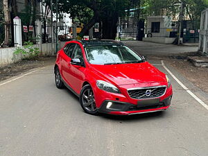 Second Hand Volvo V40 Cross Country D3 in Chennai