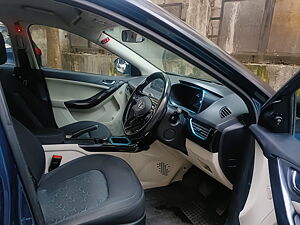 Second Hand Tata Nexon EV XZ Plus in Pune