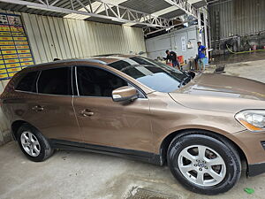 Second Hand Volvo XC60 D5 AWD AT in Bangalore