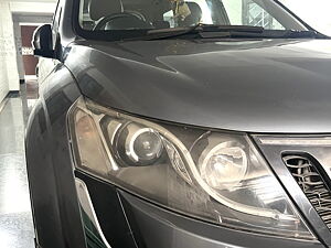 Second Hand Mahindra XUV500 W10 in Delhi