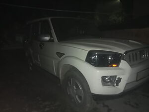 Second Hand Mahindra Scorpio VLX 2WD AT BS-IV in Robertsganj