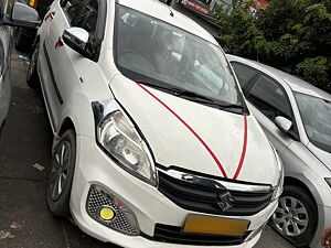 Second Hand Maruti Suzuki Ertiga VXI in Delhi