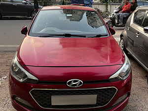 Second Hand हुंडई एलीट i20 एस्टा 1.4 crdi in अहमदाबाद