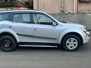 Second Hand महिंद्रा XUV500 w6 in मुंबई