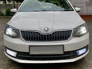 Second Hand Skoda Rapid Ambition AT in Bangalore