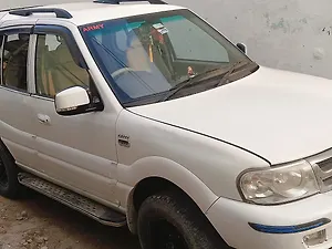 Second Hand Tata Safari 2.2 LX 4x2 in Rampur (Uttar Pradesh)