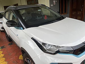 Second Hand Tata Nexon EV XZ Plus LUX in Hubli