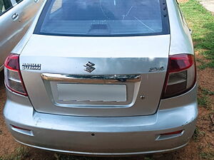 Second Hand Maruti Suzuki SX4 VXi in Lucknow