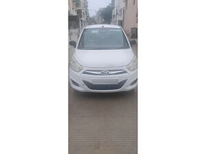 Second Hand Hyundai i10 Magna 1.1 LPG in Surendranagar