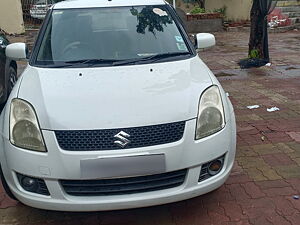 Second Hand Maruti Suzuki Swift VXi in Ahmednagar