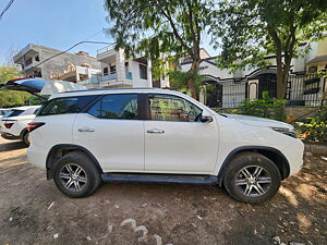 Second Hand Toyota Fortuner 4X2 MT 2.7 Petrol in Faridabad