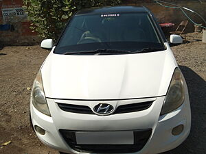 Second Hand Hyundai i20 Asta 1.4 (AT) in Bhavnagar