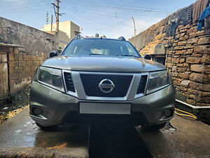 Second Hand Nissan Terrano XL D Plus in Porbandar