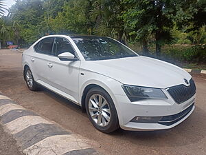 Second Hand Skoda Superb L&K TDI AT in Coimbatore