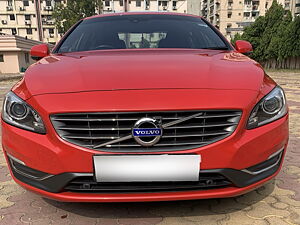 Second Hand Volvo S60 Summum D4 in Ahmedabad